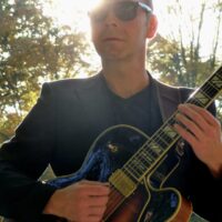 Matt-Thiemig-Gitarre-scaled Matt-Thiemig-Gitarre-scaled